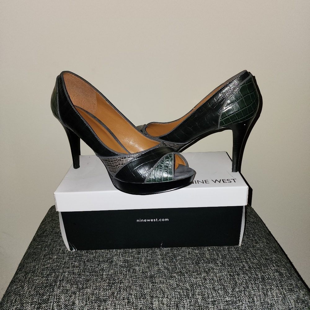 LADIES HEELS